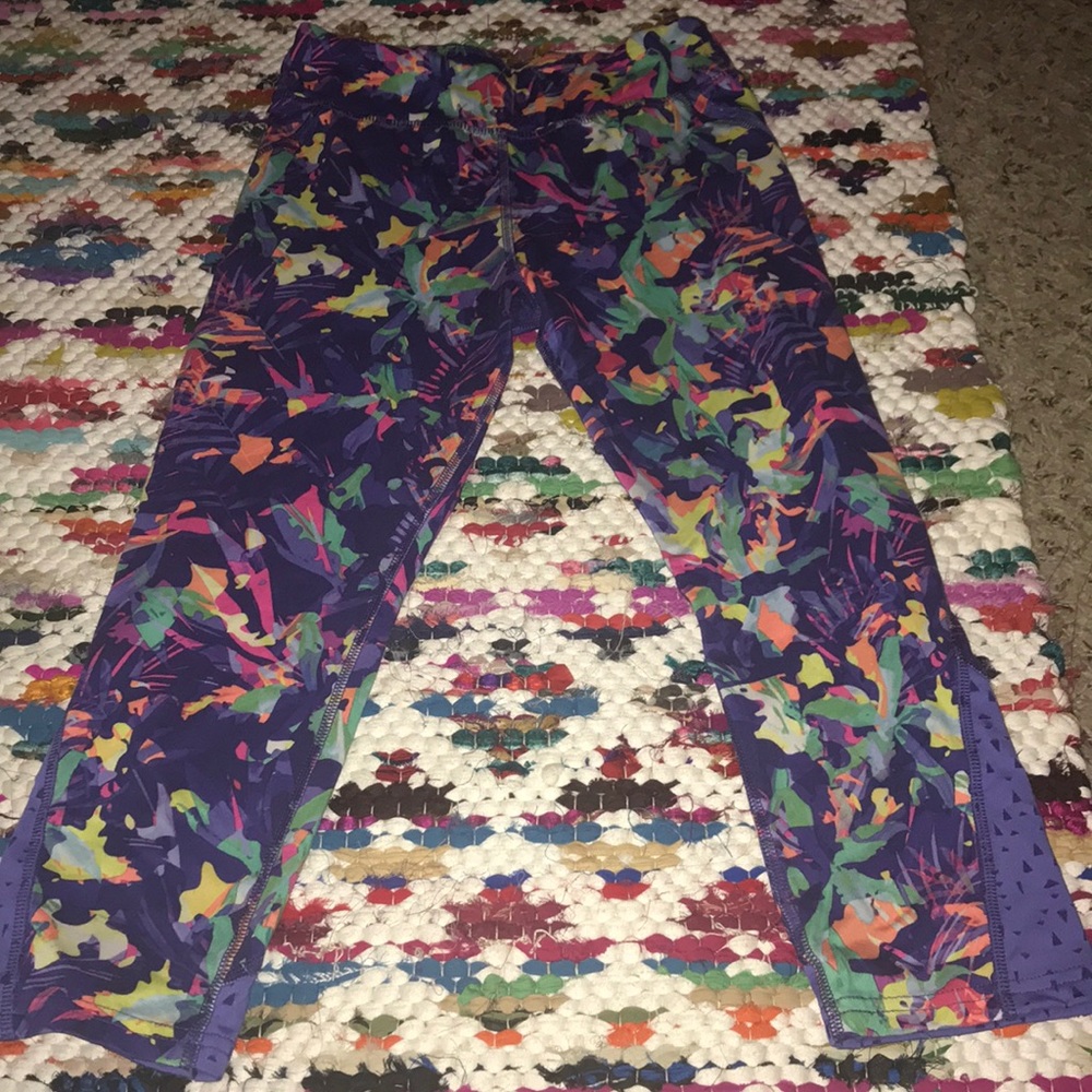 WACKY PATTERN CAPRI
